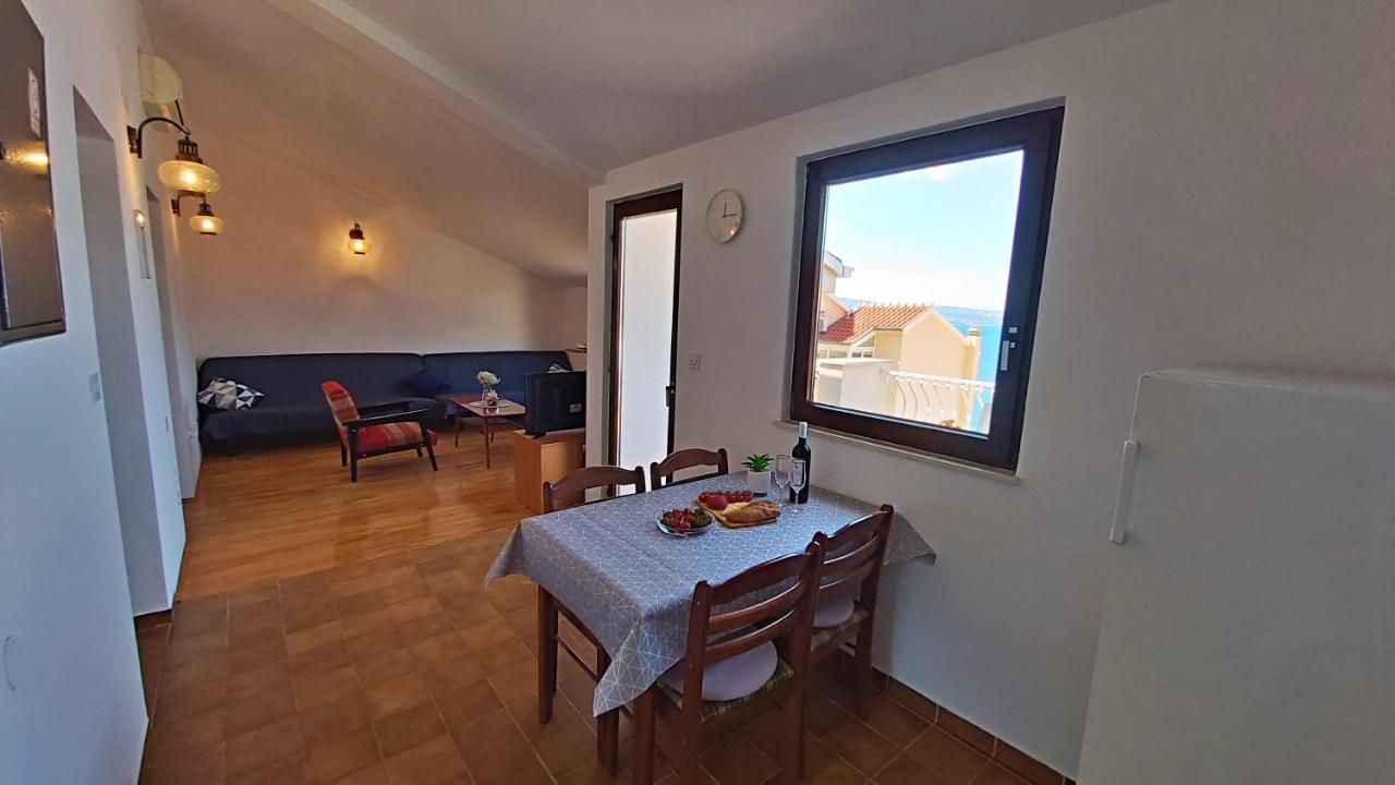 Apartment Roscic Omiš Zewnętrze zdjęcie