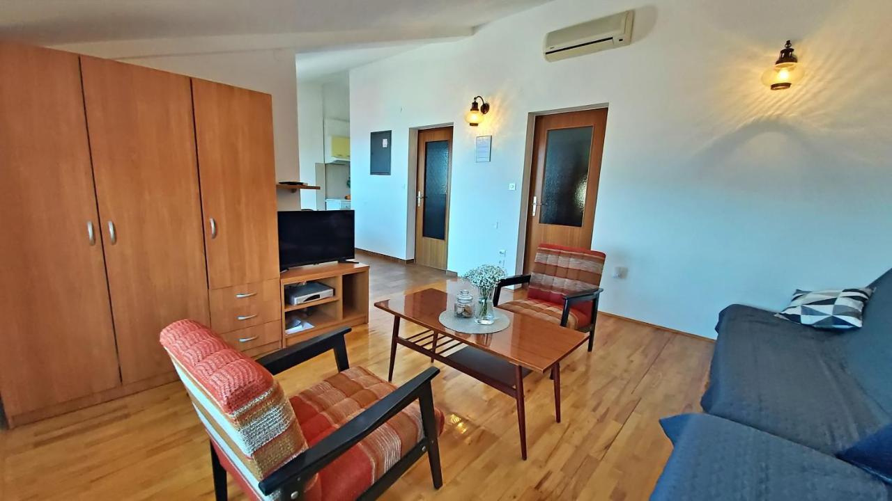 Apartment Roscic Omiš Zewnętrze zdjęcie