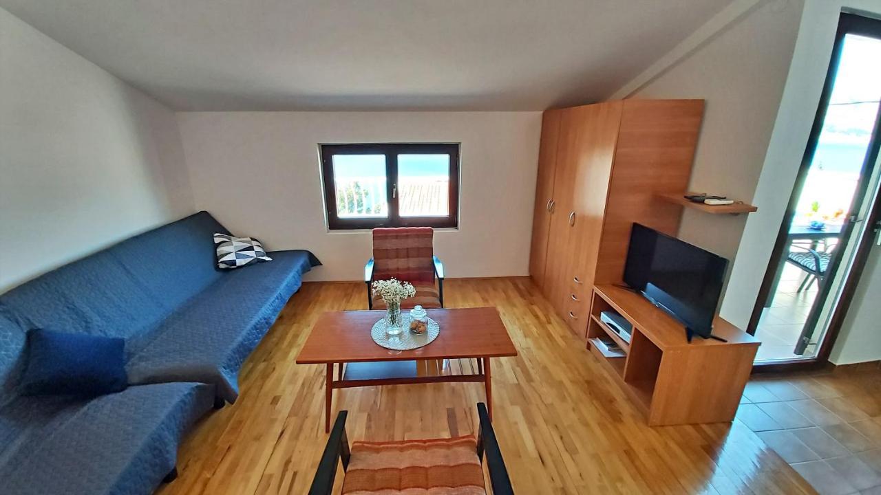 Apartment Roscic Omiš Zewnętrze zdjęcie