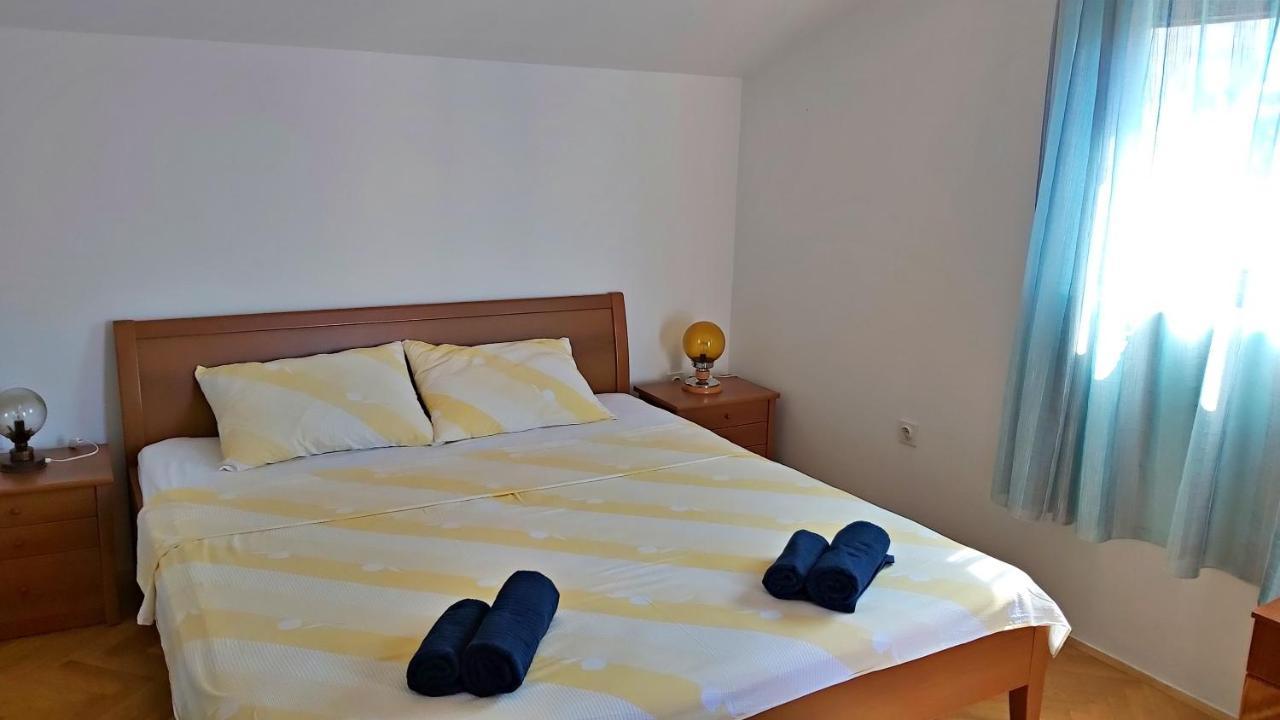 Apartment Roscic Omiš Zewnętrze zdjęcie
