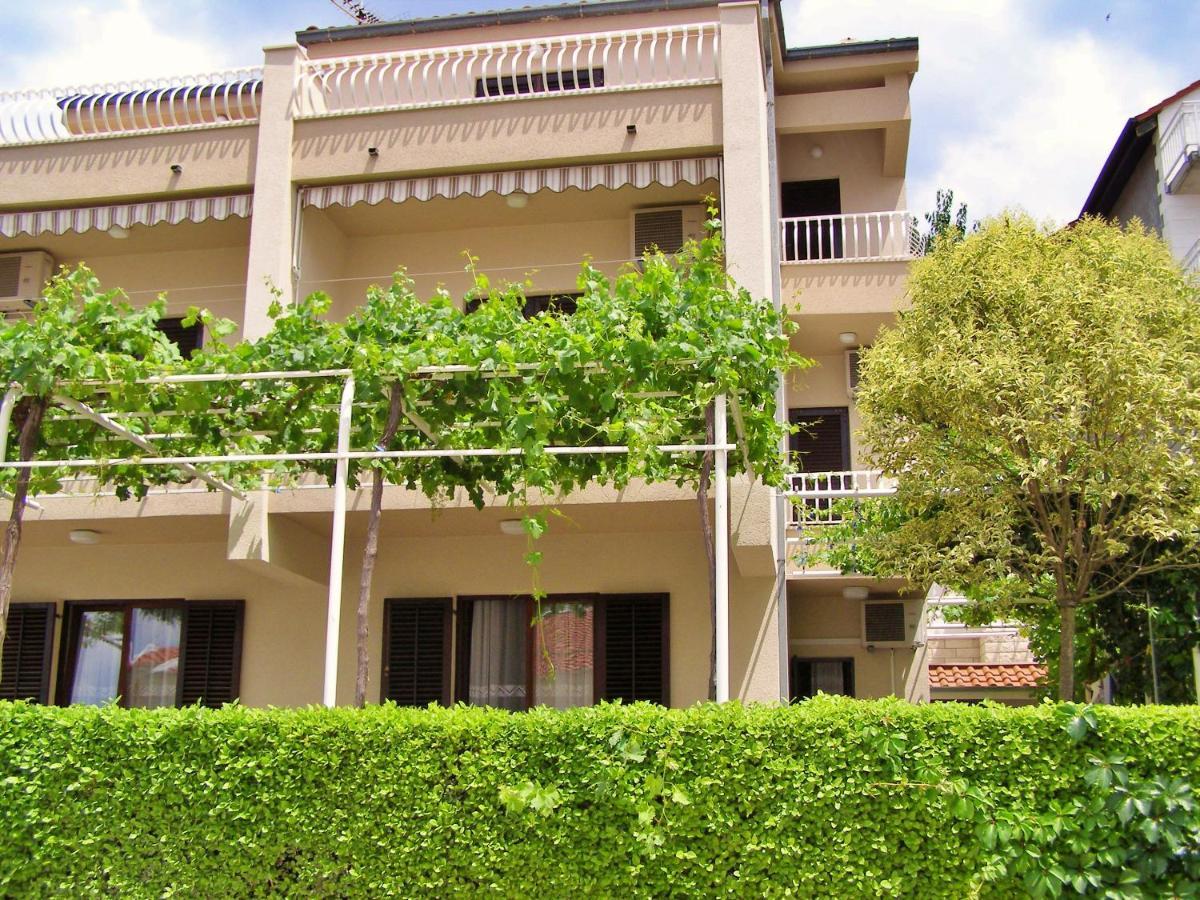 Apartment Roscic Omiš Zewnętrze zdjęcie