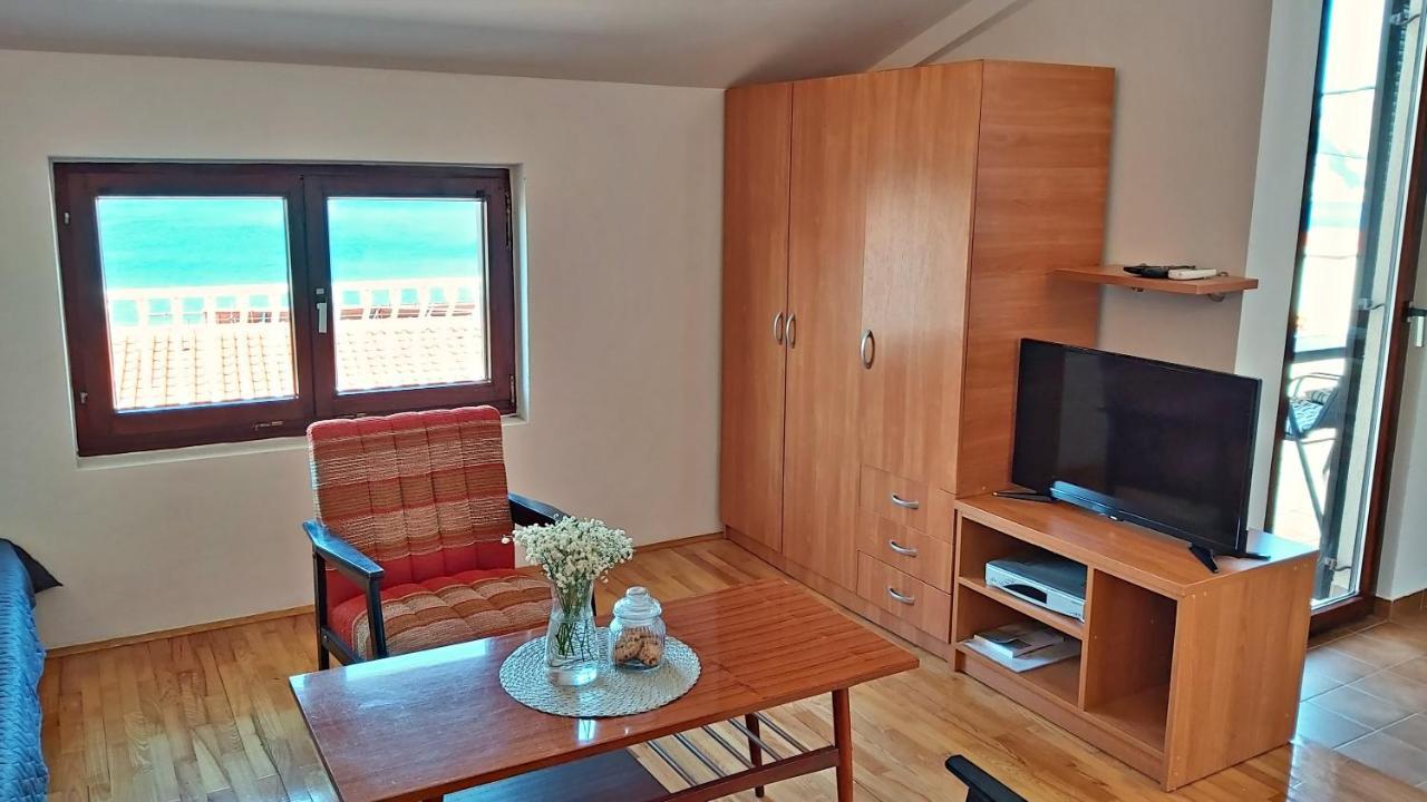 Apartment Roscic Omiš Zewnętrze zdjęcie