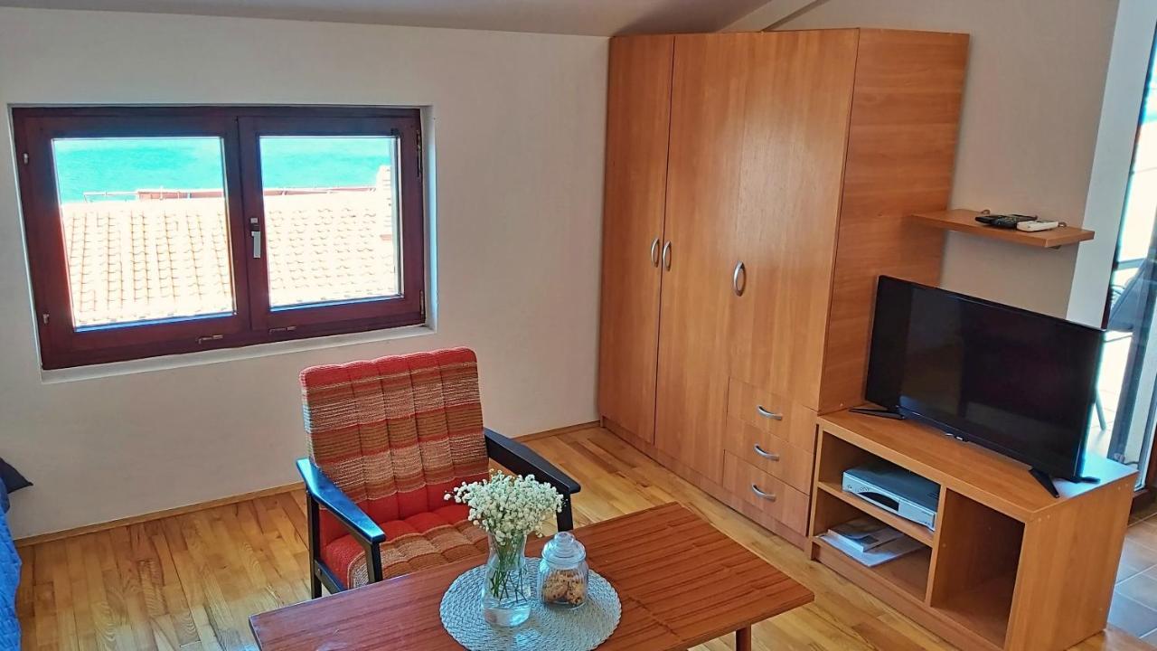 Apartment Roscic Omiš Zewnętrze zdjęcie