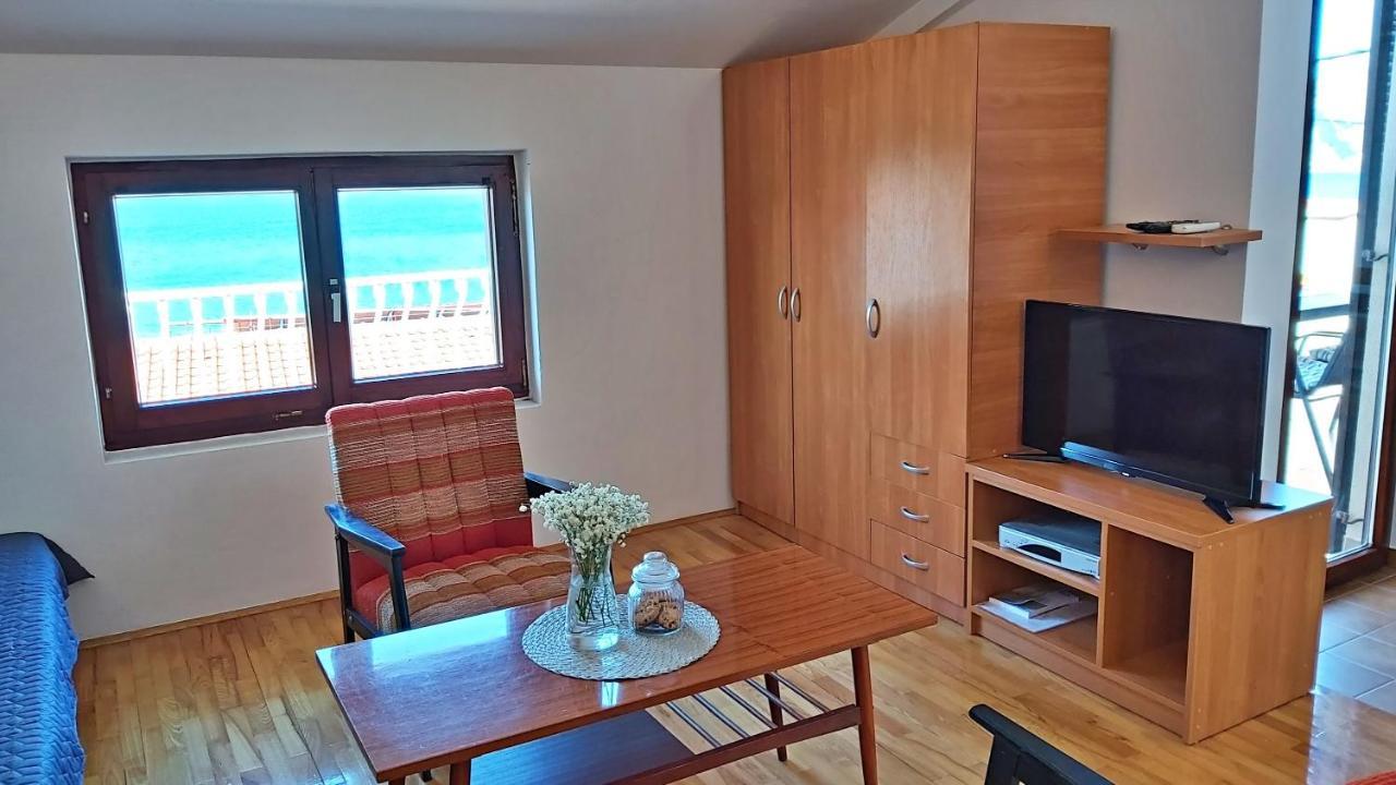 Apartment Roscic Omiš Zewnętrze zdjęcie