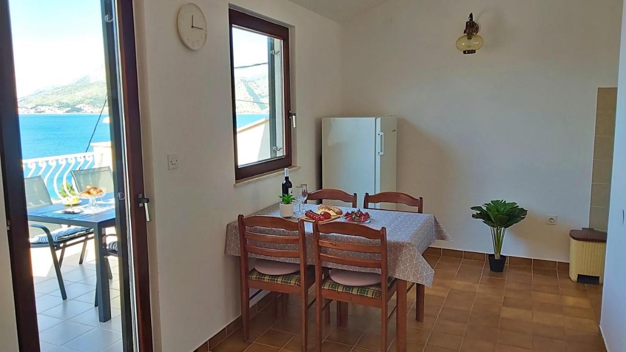 Apartment Roscic Omiš Zewnętrze zdjęcie